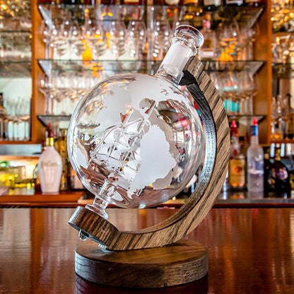the globe decanter - whiskira - decanter - whiskey decanter - whisky glass - globe decanter - gift - decanter with box - gift package