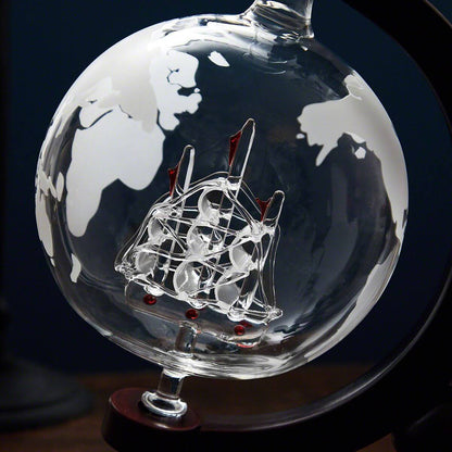 the globe decanter - whiskira - decanter - whiskey decanter - whisky glass - globe decanter - gift - decanter with box - gift package