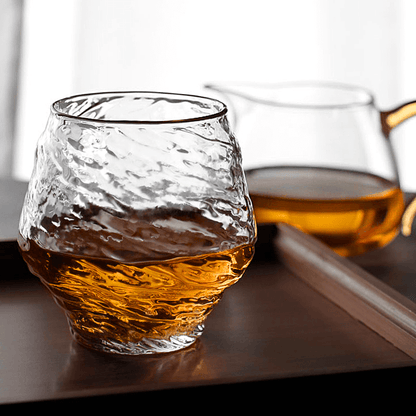 sakura yuki - whiskira - nosing tumbler- glassware - whiskey - whisky - japanese design - japanese craftmanship - tumbler - nosing glass 